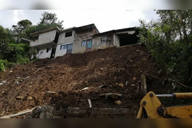 Ofrecen casa sin techo a afectados por deslave en Huauchinango